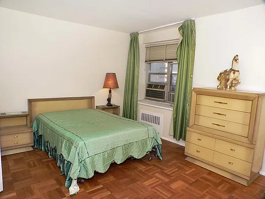 Sold by LoHo Realty | media 3