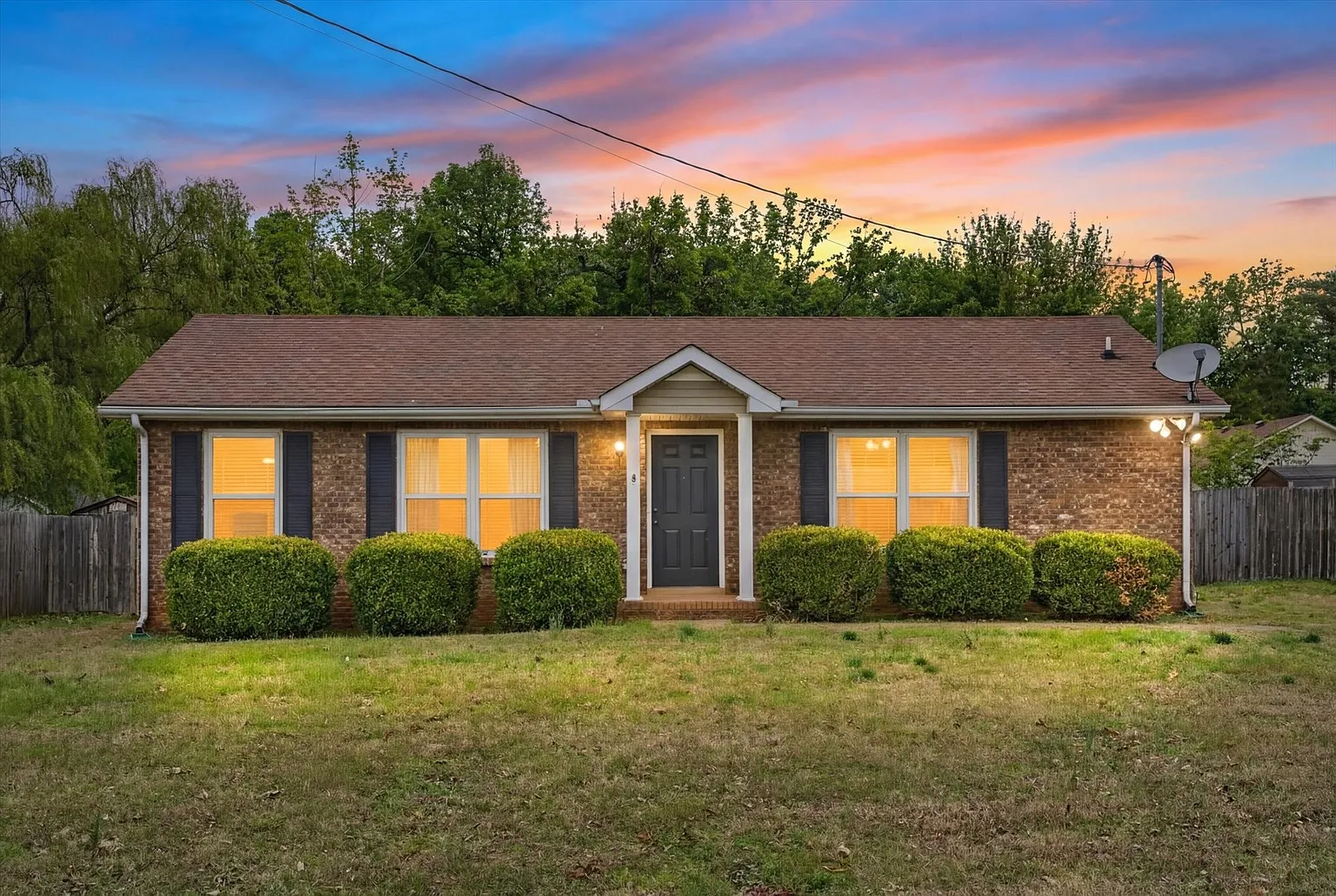 1485 Sunshine Dr photo 1