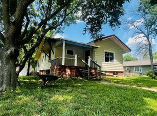 926 Main St, Wellsville, KS 66092