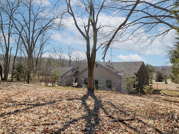 3rd image of 2208 Osburn Rd