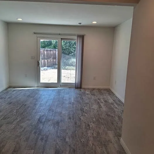 1677 Sunnydale Ave — Photo 5