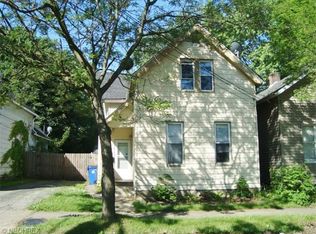 5228 Dolloff Rd, Cleveland, OH 44127