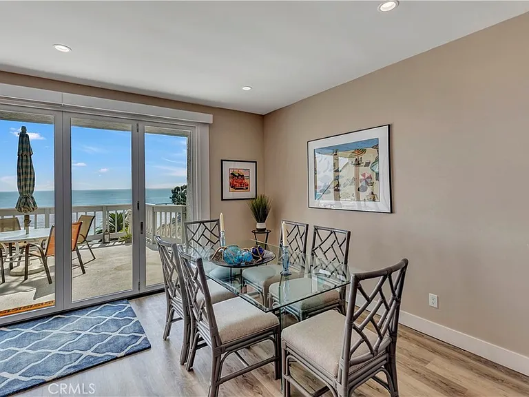 714 Cliff Dr — Photo 33