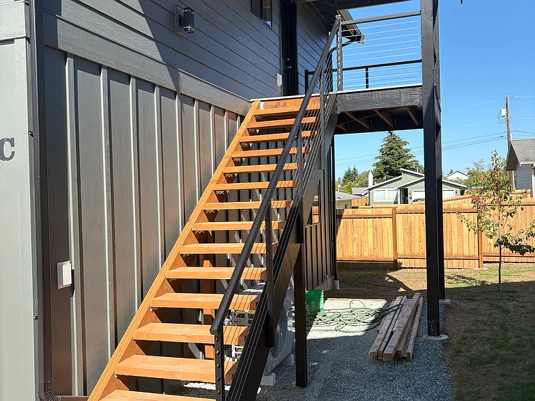 4009 L Ave #C — Photo 2