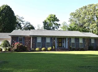 186 Chickering Rd, Jackson, TN 38305