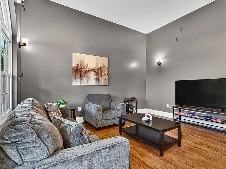 630 Lamplight Ln — Photo 12