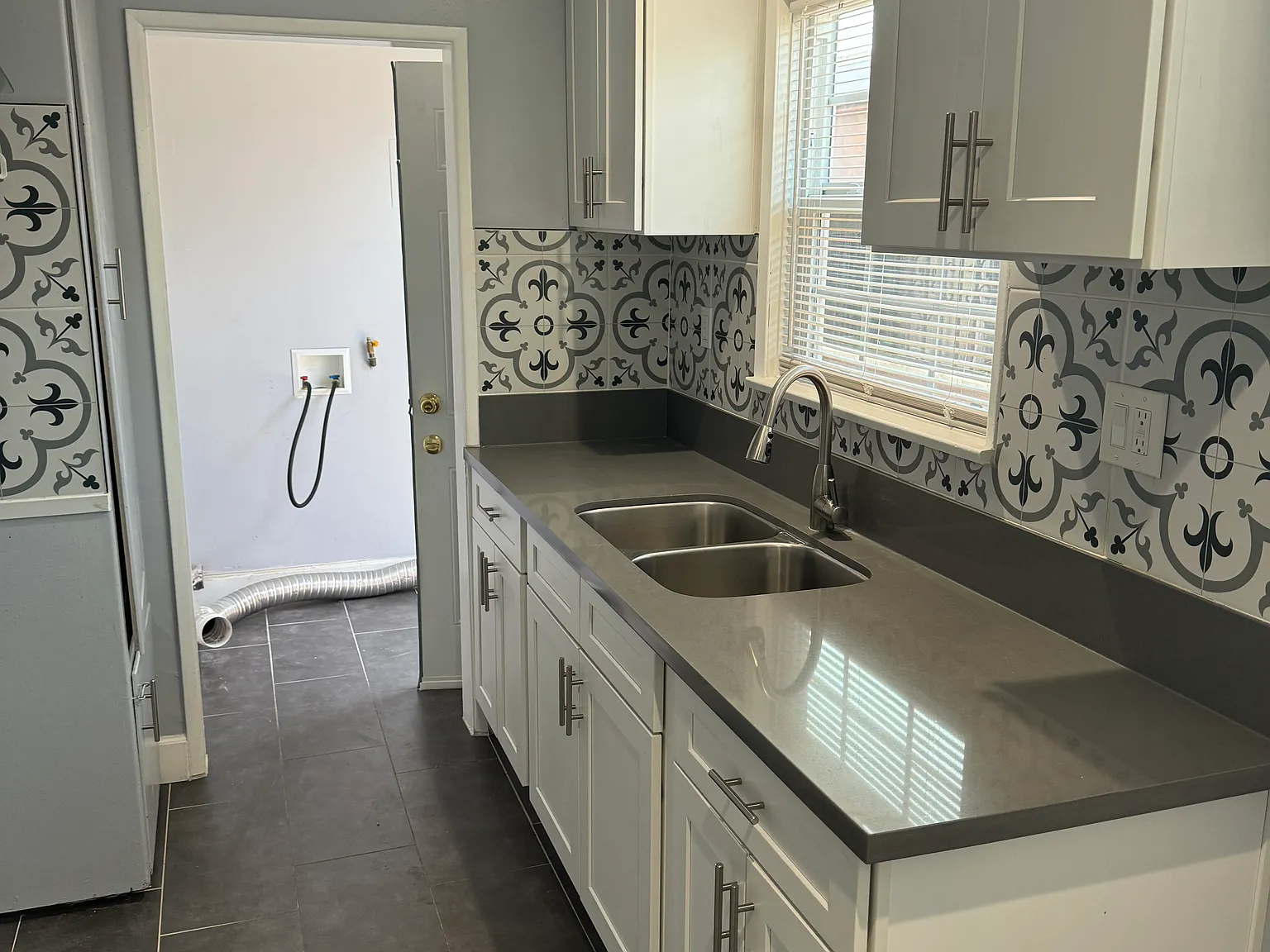 1 bed, $1,900 — Photo 1