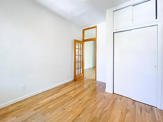 Rented by City Connections Realty | media 14