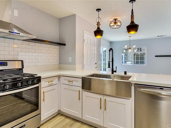 3rd image of 15647 Lasselle St APT 102