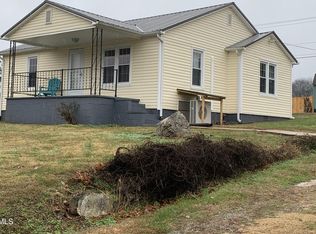 1028 Steekee St, Loudon, TN 37774