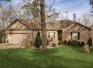 20 Devizis Dr, Bella Vista, AR 72714
