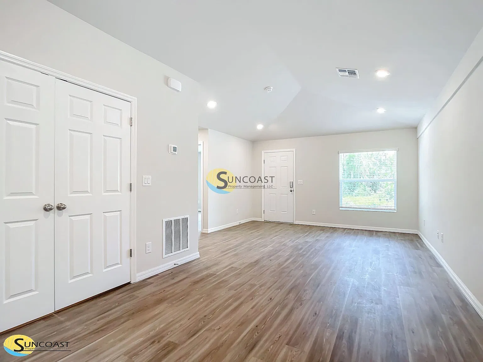 New Modern Duplex in Vibrant Port Charlotte — Photo 4