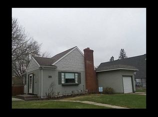 511 3rd St NW, Chisholm, MN 55719