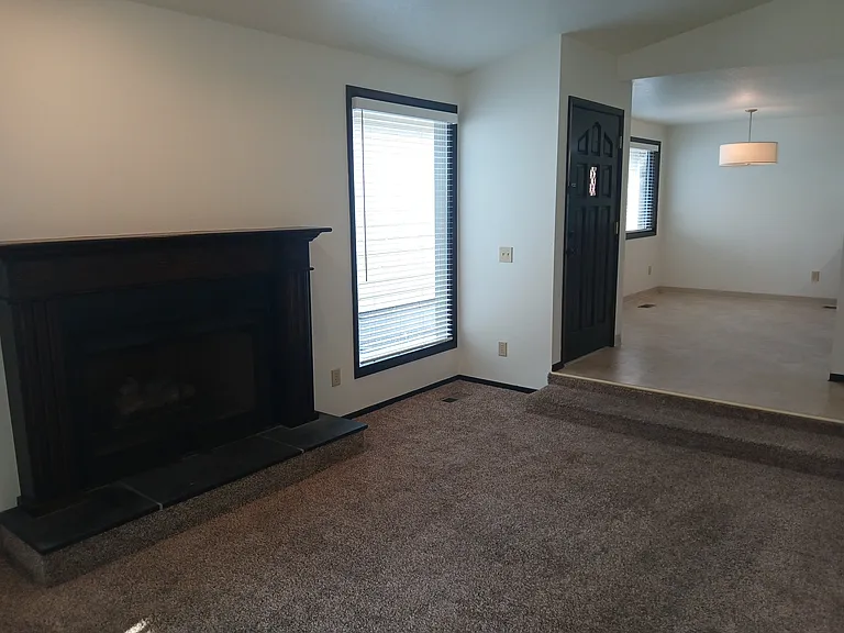 761 N Palmetto Dr — Photo 10