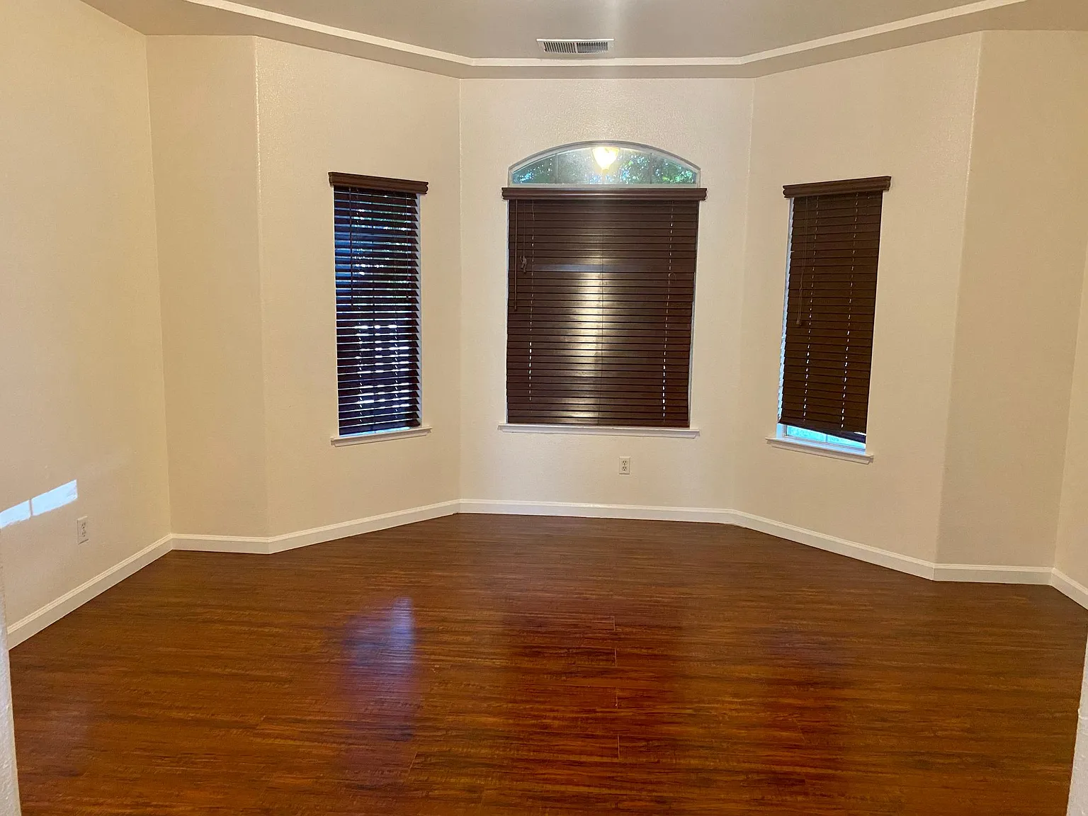 2276 E Brandywine Ln — Photo 3
