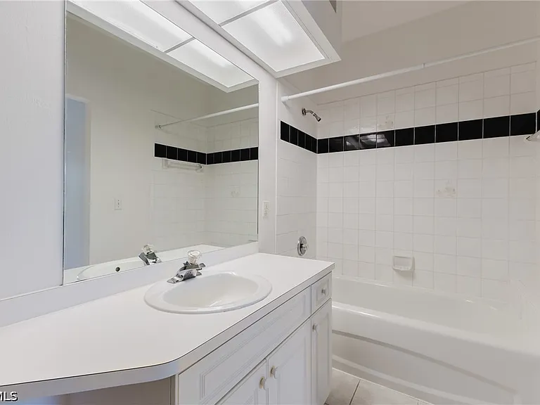 5612 Rose Garden Rd #204 — Photo 20