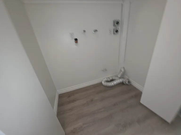 957 Oyster St — Photo 16