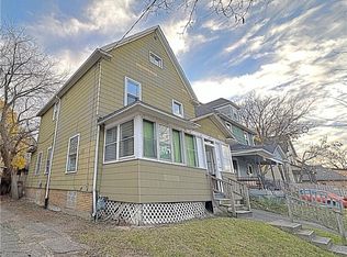 29 Roycroft Dr, Rochester, NY 14621