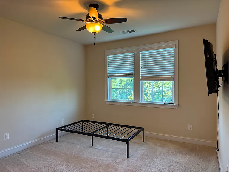 42568 Autumn Glory Ter — Photo 16
