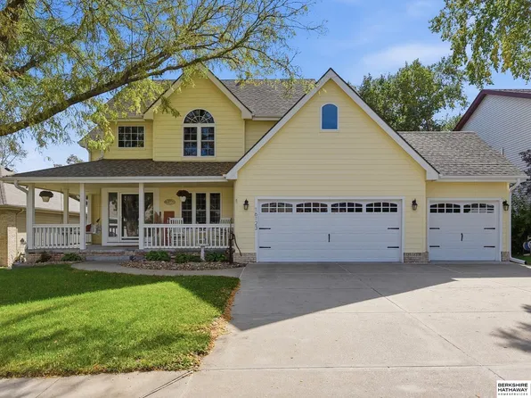 16123 Gertrude St, Omaha, NE 68136