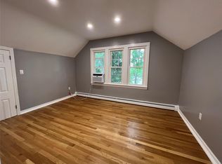 1158 Carlls Straight Path, Dix Hills, NY 11746