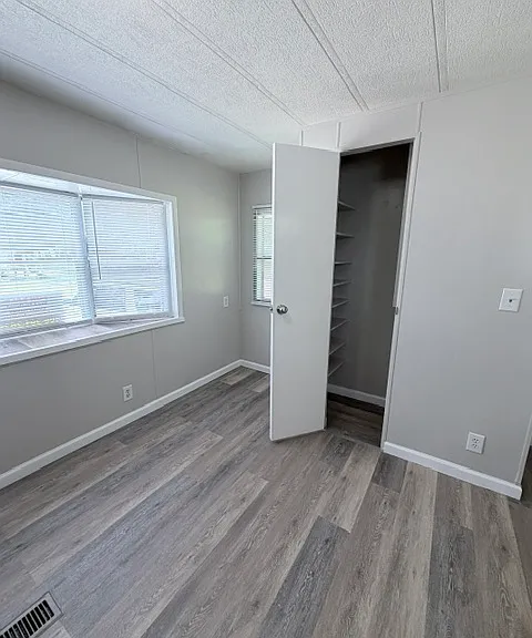 Walk in pantry