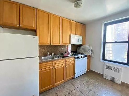 3rd image of 144-20 41st Ave #328
