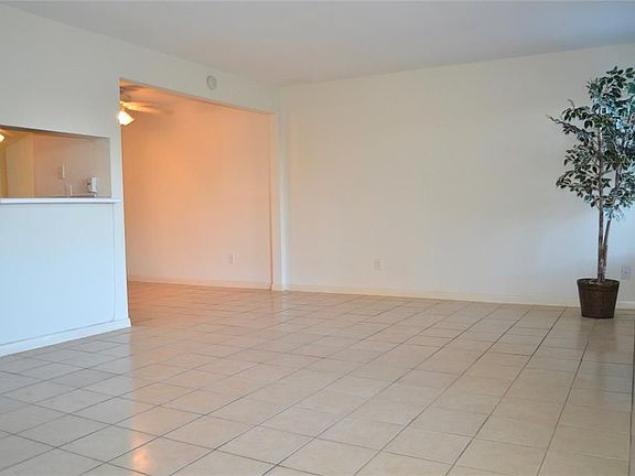 4th image of 12519 Ashford Meadow Dr APT A