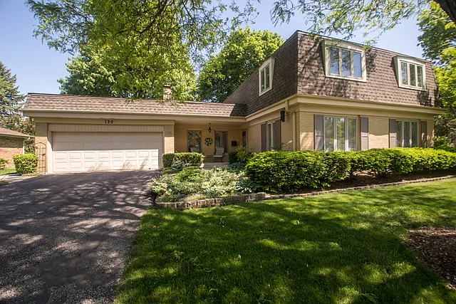 159 E Thompson Dr photo 1