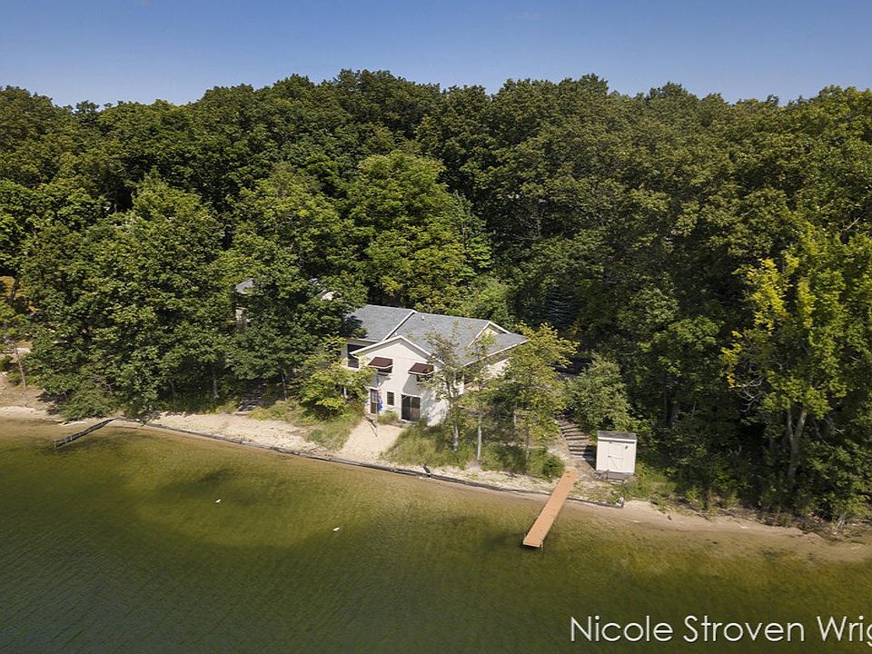 1st image of 3443 Manderley Dr NE