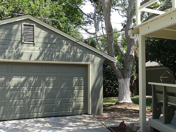 Detached 2 car garagage.