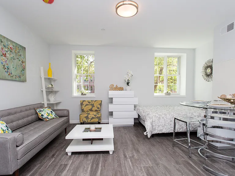 1505 Commonwealth Ave — Photo 11