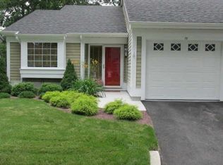 15 Kismet Ct, Ridge, NY 11961