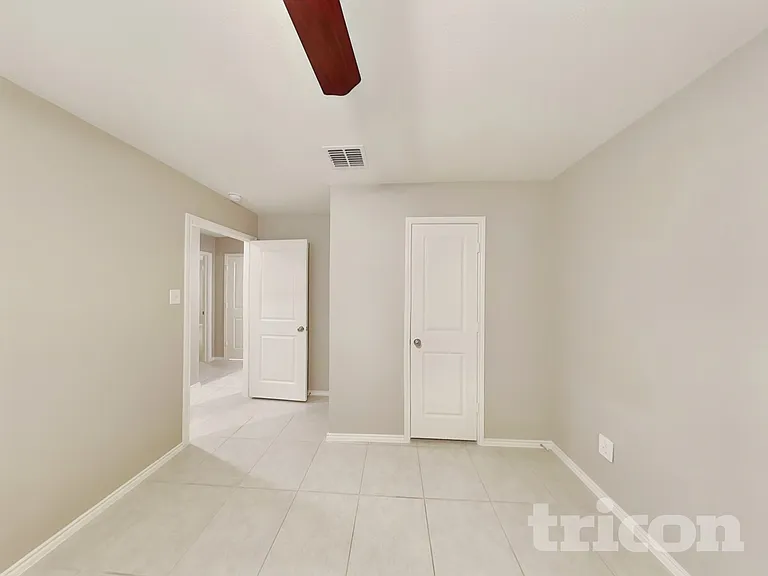 3103 Helix Bay Dr — Photo 10