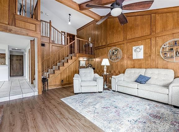 5th image of 3825 Lazy Creek Dr