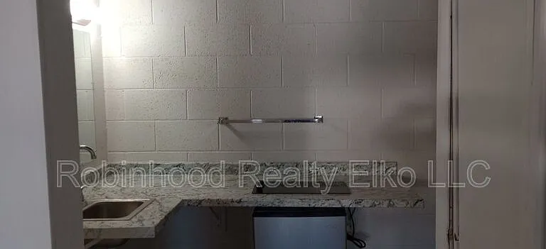 340 6th St #27 — Photo 5