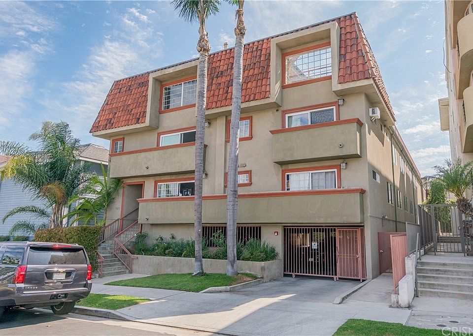 1st image of 1825 Selby Ave APT 201