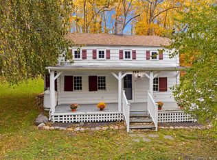 289 E Main St, Centerport, NY 11721