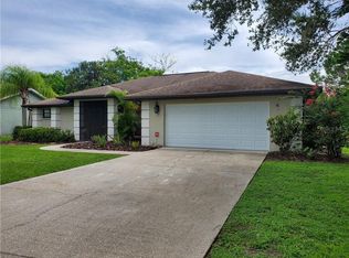 3224 Crystal Lakes Ct, Sarasota, FL 34235