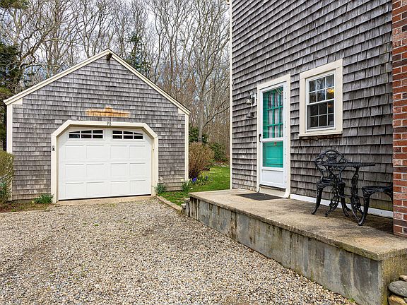 5th image of 98 Sheep Pond Drive