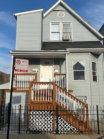 1st image of 3045 N Kedzie Ave #2