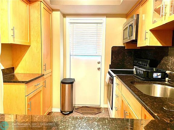 3rd image of 5800 Margate Blvd APT 632