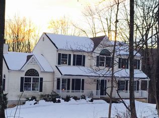 913 Mountain View Rd, Asbury, NJ 08802