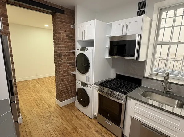 320 East 92nd Street image 1 of 10
