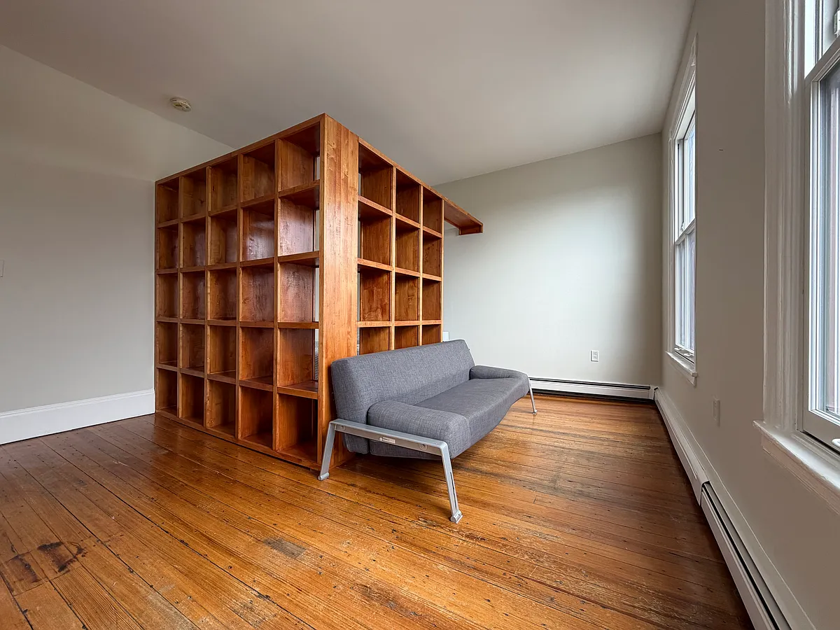 Building Photo - 367 Somerville Ave #G