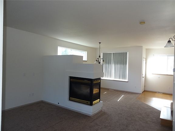 4th image of 9216 148th Street Ct E