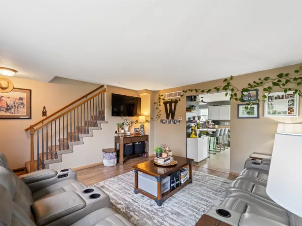 843 SW Springfield Dr, Ankeny, IA 50023