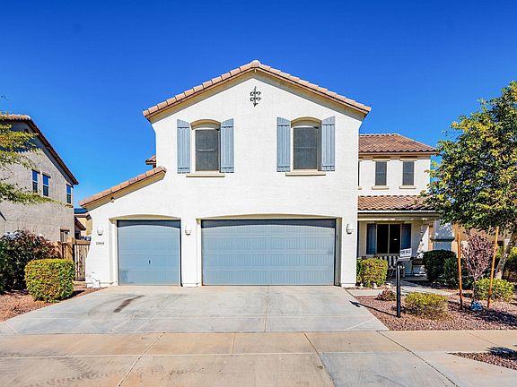 3rd image of 15848 W Poinsettia Dr