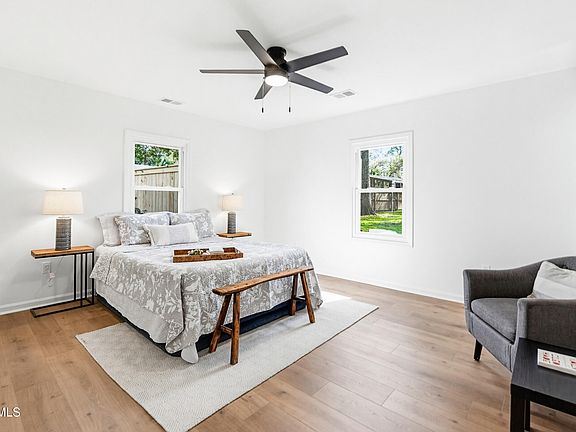 5th image of 8 Blythewood Rd