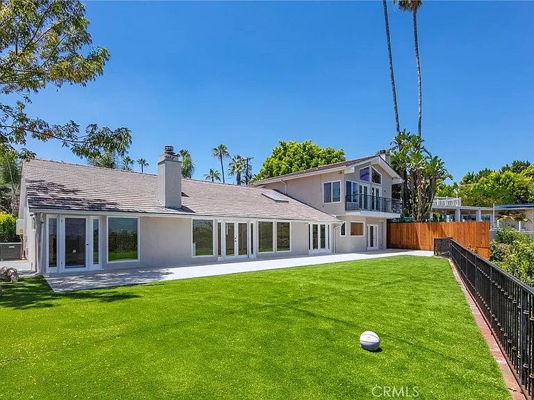 16973 Strawberry Dr — Photo 33